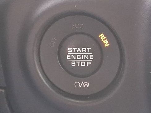 Used 2020 Jeep Wrangler Sport AWD/4WD image 27