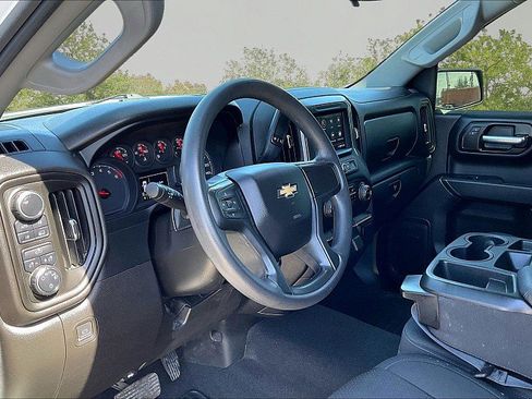 Used 2022 Chevrolet Silverado 1500 Custom AWD/4WD image 18