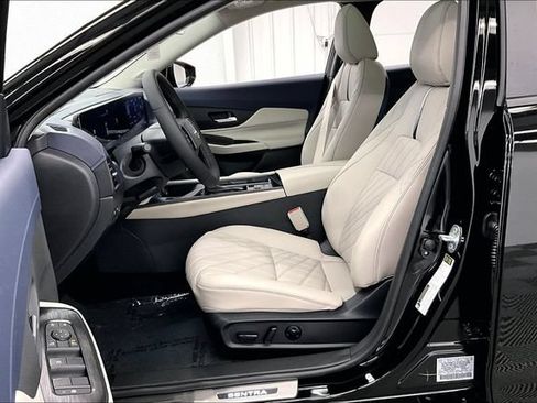 New 2026 Nissan Sentra SL w/ Floor Mat Package FWD image 10