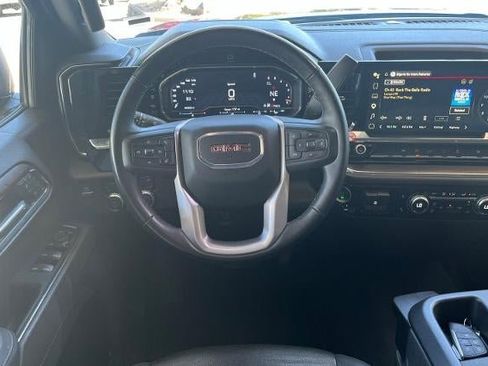 Used 2025 GMC Sierra 1500 SLT AWD/4WD image 20