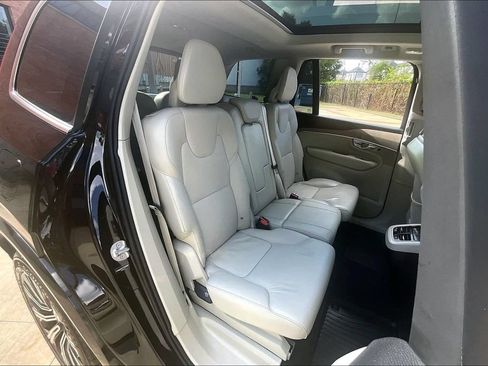 Used 2025 Volvo XC90 B6 Plus w/ Protection Package Premier AWD/4WD image 37