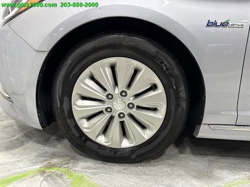 Used 2016 Hyundai Sonata SE image 16