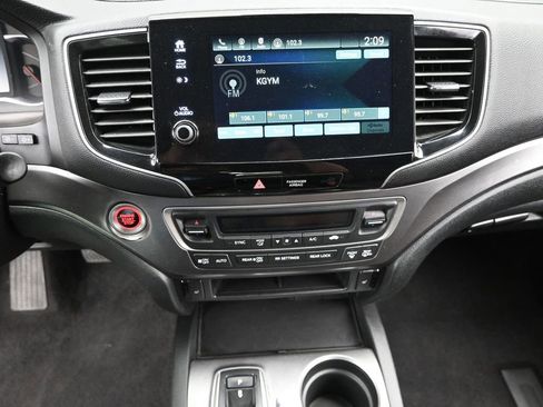 Used 2022 Honda Pilot Sport image 19