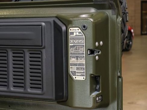 Used 2024 Jeep Wrangler Unlimited Rubicon 392 image 99