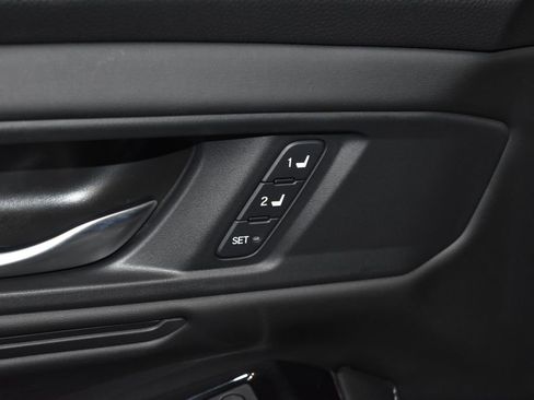 Used 2024 Honda Accord Touring image 5