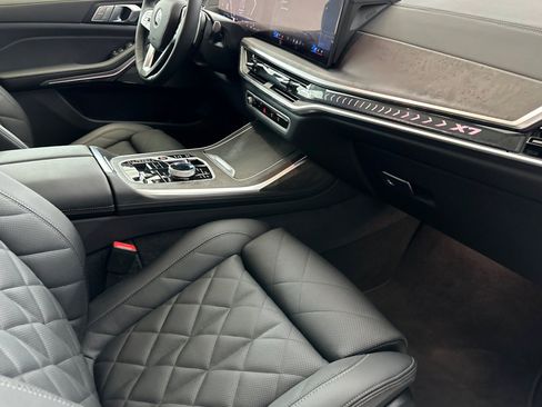 New 2026 BMW X7 xDrive40i w/ Premium Package image 27