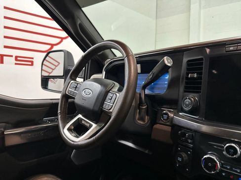 Used 2024 Ford F250 King Ranch w/ FX4 Off-Road Package AWD/4WD image 60