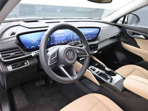Used 2025 Buick Envision Preferred image 12