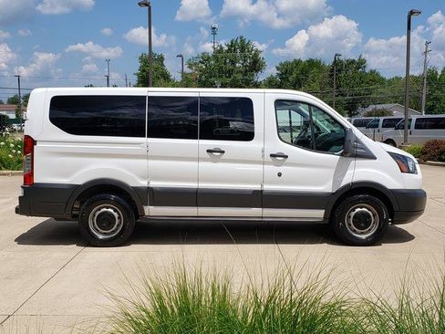 Used 2018 Ford Transit 150 XL RWD image 7