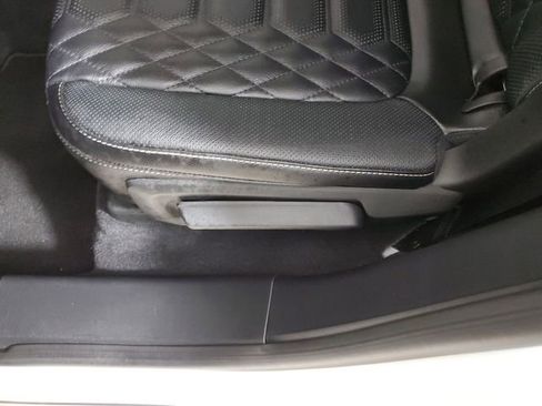 Used 2023 Ford Escape Platinum w/ Premium Technology Package image 15