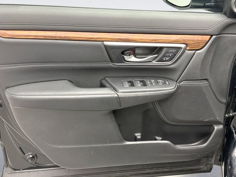 Used 2022 Honda CR-V Touring image 9