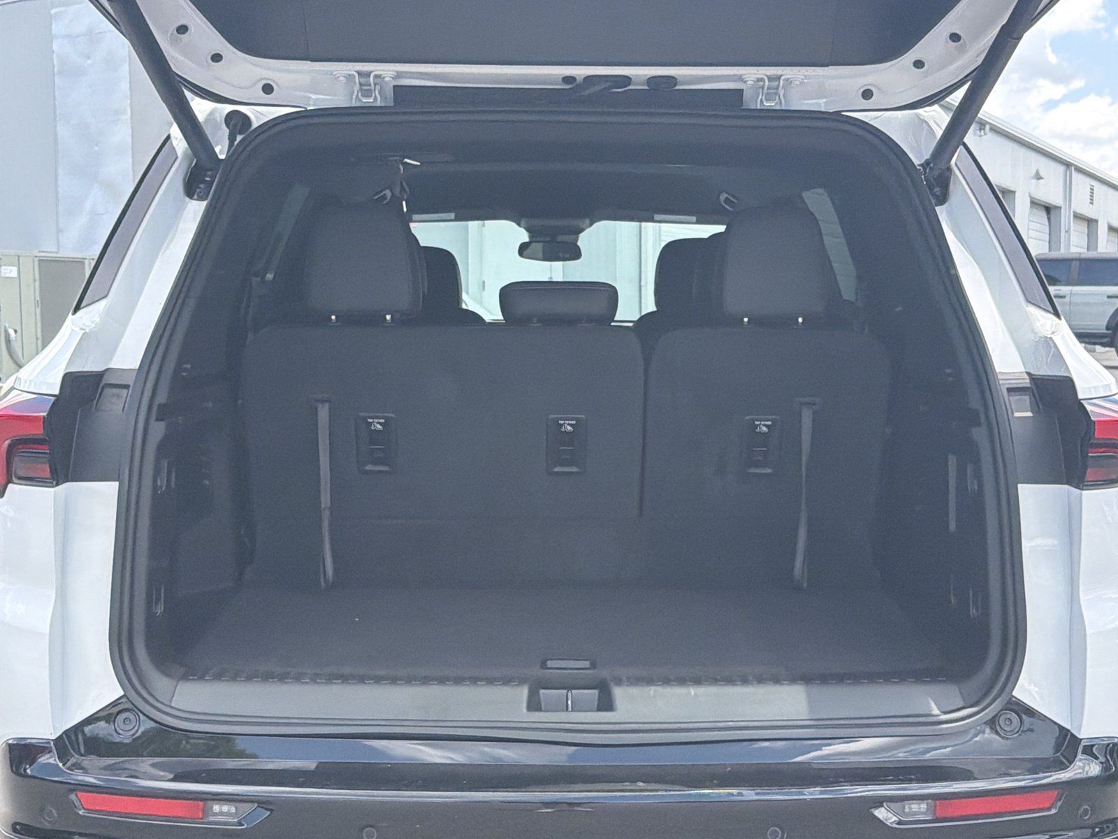 Used 2026 Buick Enclave Sport Touring FWD image 29