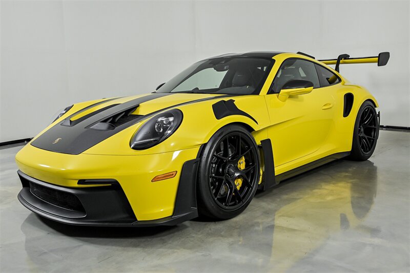 Used 2024 Porsche 911 GT3 RS RWD image 5