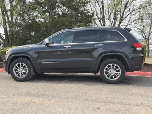 Used 2016 Jeep Grand Cherokee Limited w/ Luxury Group II image 9