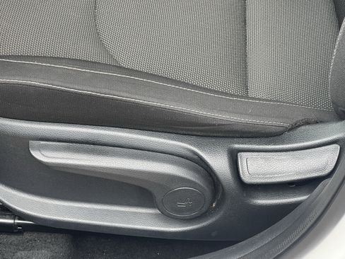 Certified 2024 Kia Forte LXS FWD image 15