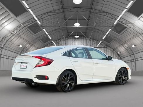 Used 2019 Honda Civic Sport image 7