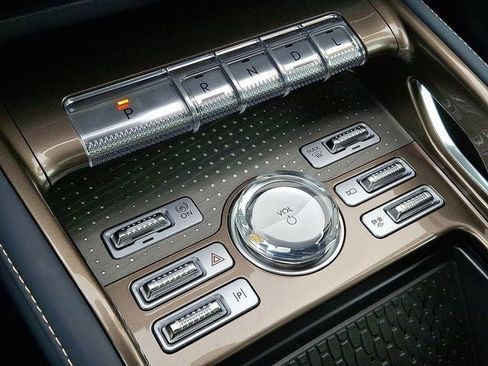 New 2026 Lincoln Nautilus Black Label AWD/4WD image 8