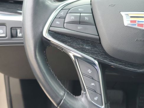 Certified 2022 Cadillac XT5 Premium Luxury AWD/4WD image 12