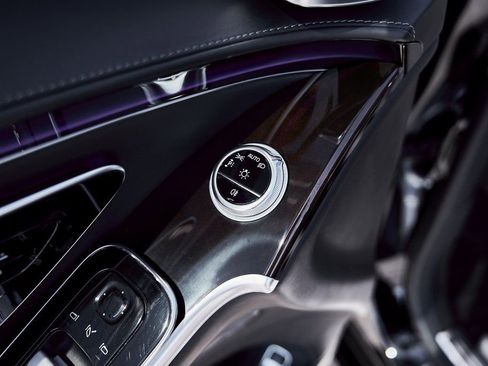 Used 2021 Mercedes-Benz Maybach S 580 4MATIC image 33