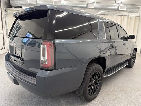 Used 2020 GMC Yukon XL SLT w/ Open Road Package AWD/4WD image 5