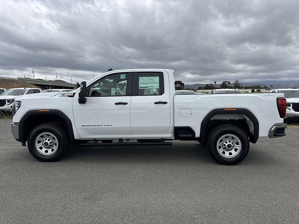 New 2026 GMC Sierra 2500 Pro w/ 1SA Pro Safety Plus Package AWD/4WD image 5