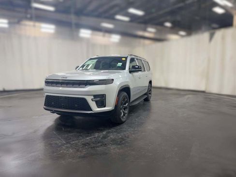 New 2026 Jeep Grand Wagoneer L Limited image 3