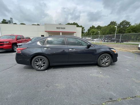 Used 2015 Nissan Altima 2.5 S w/ Special Edition Package FWD image 21