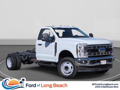 New 2024 Ford F550 XL image 1