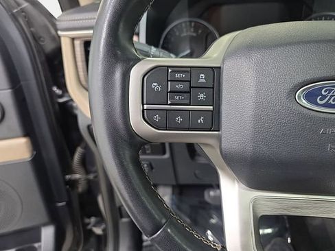 Used 2024 Ford Expedition Limited AWD/4WD image 17