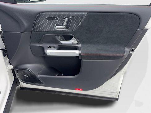 Used 2024 Mercedes-Benz EQB 250+ image 45