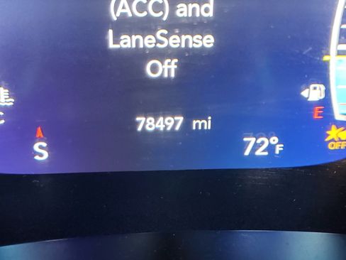 Used 2024 Chrysler Pacifica Touring-L FWD image 29