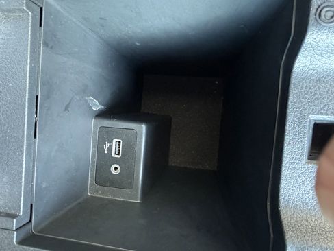 Used 2019 Nissan Sentra SV image 17