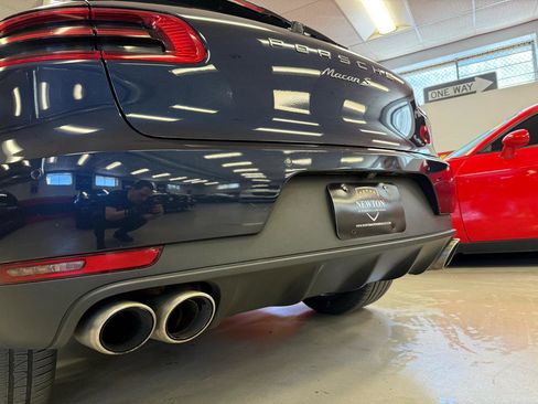 Used 2018 Porsche Macan S AWD/4WD image 12