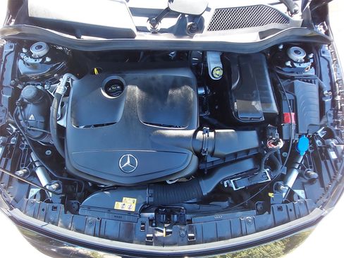 Used 2019 Mercedes-Benz GLA 250 4MATIC image 31