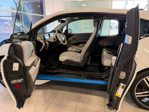 Used 2015 BMW i3 w/ Range Extender image 17