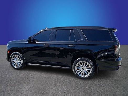 Used 2022 Cadillac Escalade Premium Luxury AWD/4WD image 6
