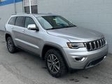 Used 2018 Jeep Grand Cherokee Limited image 3