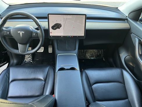 Used 2021 Tesla Model Y Performance image 29