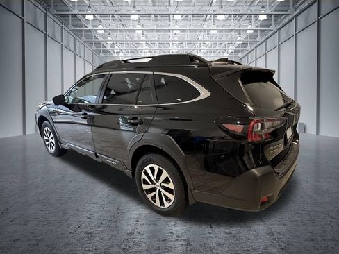 Used 2024 Subaru Outback AWD/4WD image 3