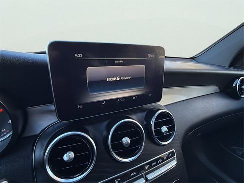 Used 2019 Mercedes-Benz GLC 300 4MATIC Coupe image 14