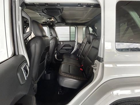 Used 2023 Jeep Wrangler Altitude image 44