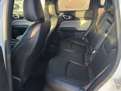 Used 2024 Jeep Compass Limited AWD/4WD image 11
