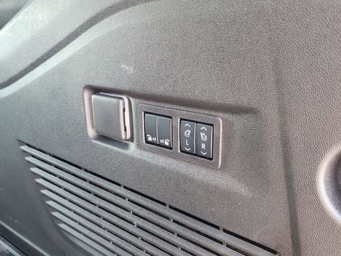 New 2026 GMC Yukon XL Elevation image 51