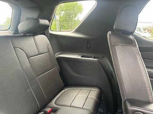 Used 2023 Chevrolet Traverse RS w/ LPO, Floor Liner Package AWD/4WD image 14