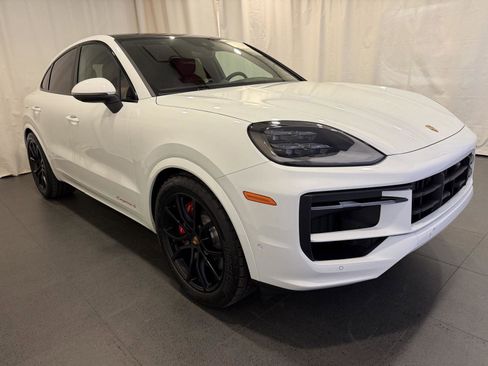 New 2026 Porsche Cayenne S image 7