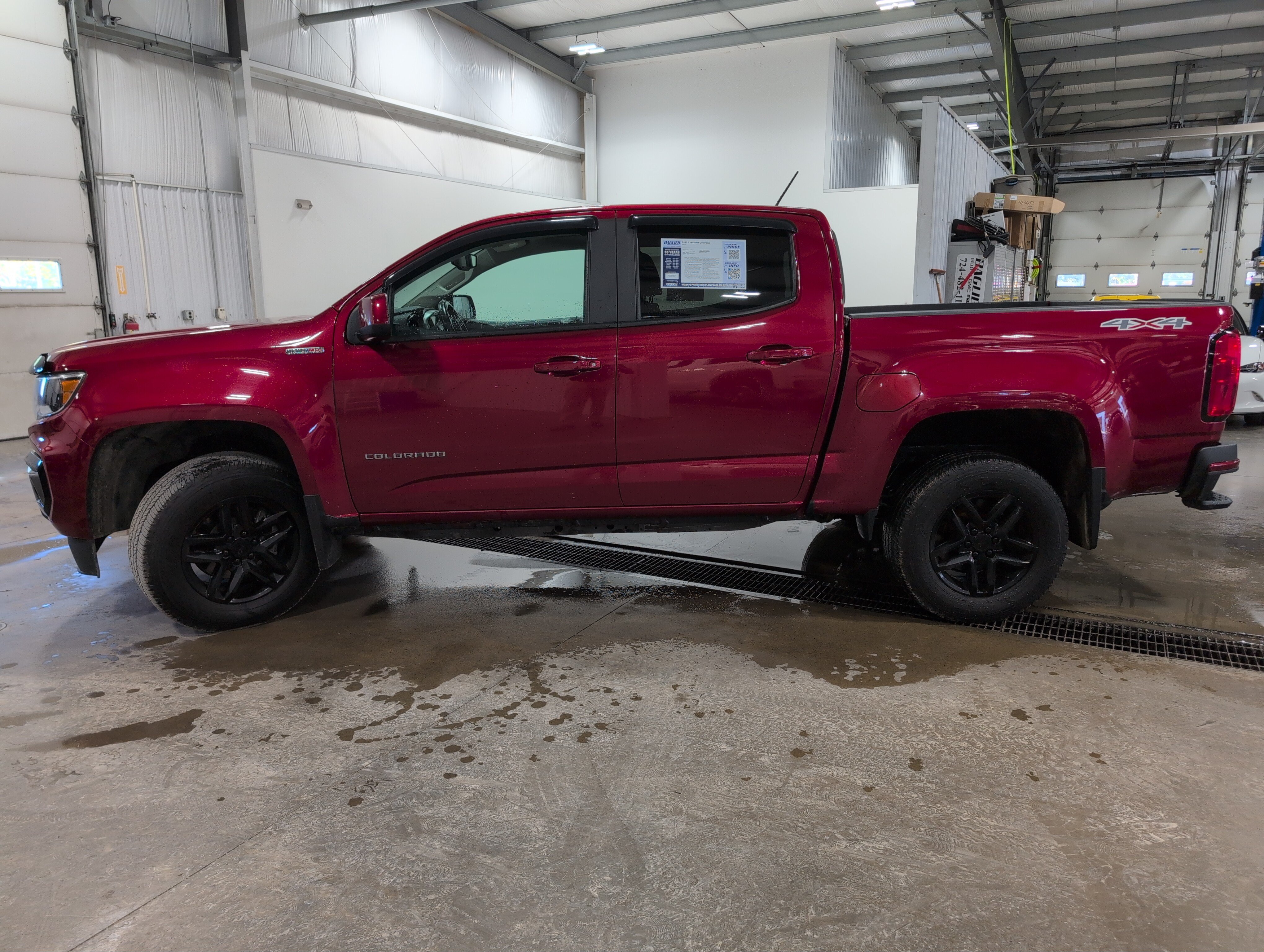 Used 2022 Chevrolet Colorado LT w/ Safety Package AWD/4WD image 5