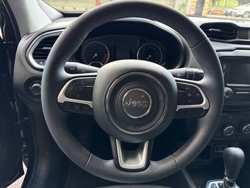 Used 2019 Jeep Renegade Sport w/ Sport Appearance Group FWD image 19