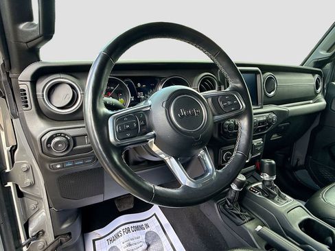 Used 2023 Jeep Wrangler Unlimited Sahara w/ Cold Weather Group AWD/4WD image 12