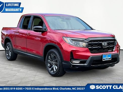 Used 2025 Honda Ridgeline Sport image 1