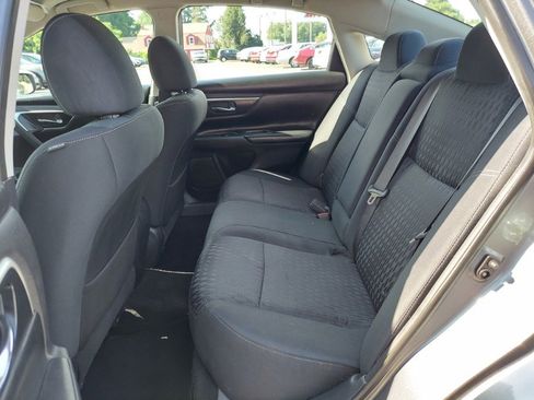 Used 2017 Nissan Altima 2.5 SV image 11